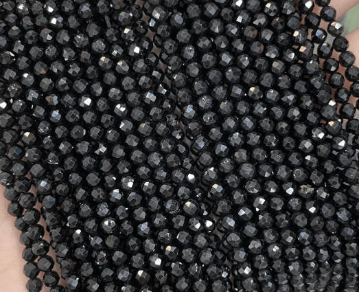 turmalin fasetowany 4mm